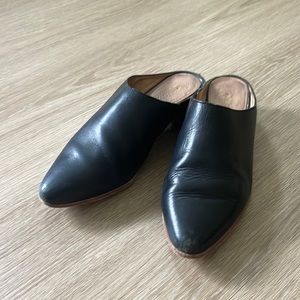 Black leather mules sz 8